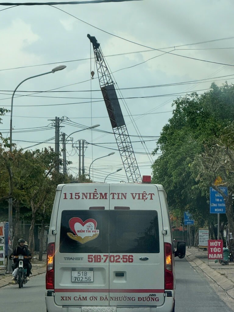 Gọi Xe Cứu Thương 24/7 Nhanh Chóng, Chuyên Nghiệp Tại TP.HCM -